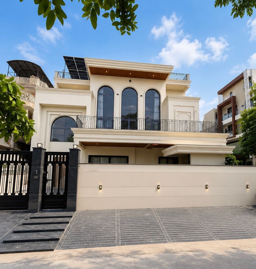 Luxury Independent Villa - Sector 14